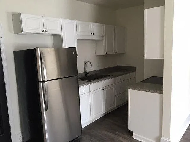412 Walnut Ave SE — Photo 5