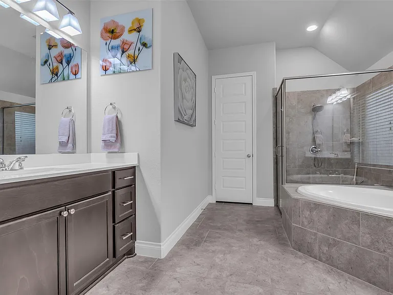 166 Painted Trillium Dr — Photo 8