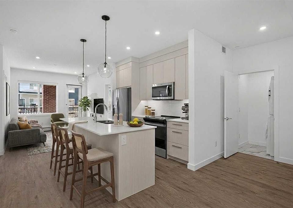 1st image of 6 N Merganser Dr W #3201
