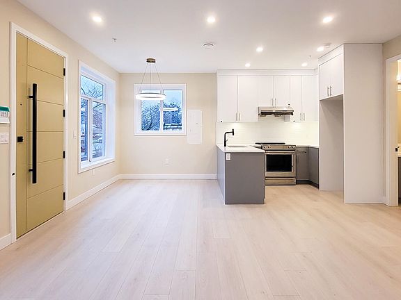 5th image of 3431 E 23rd Ave