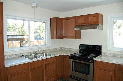 4th image of 467 Garden Dr