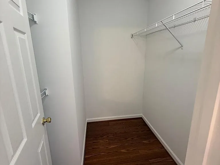 1554 Beverly Ct — Photo 25