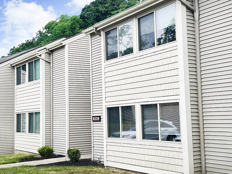 Hunter's Creek Apartments — Photo 20