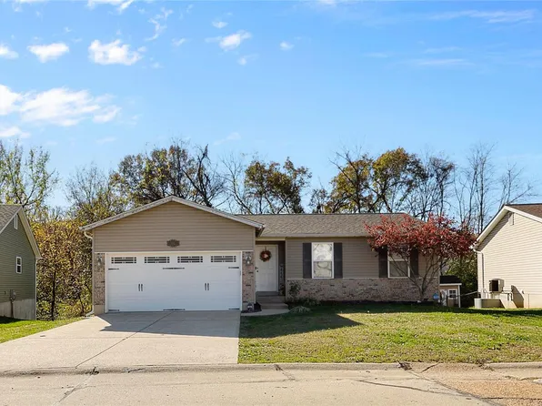 1612 Twelve Oaks Pl, Pevely, MO 63070