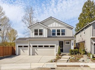 7421 NE 203rd St #7, Kenmore, WA 98028