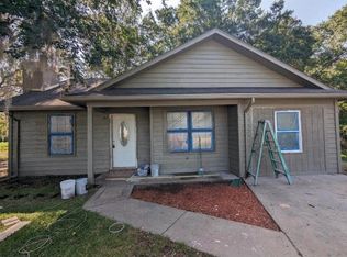 1401 Forest Lake Dr, Hinesville, GA 31313