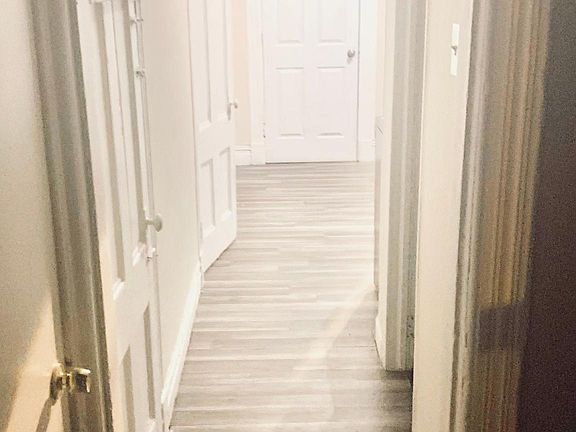 3rd image of 13 McDougall St Floor 2
