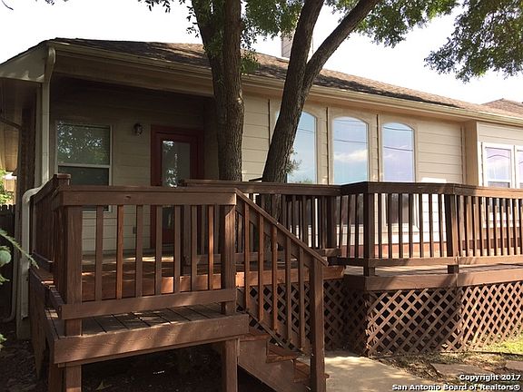3rd image of 552 Ginsberg Dr