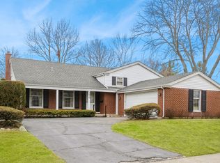 3030 N Wilshire Ln, Arlington Heights, IL 60004