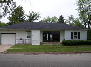 3104 Guilford Rd, Rockford, IL 61107