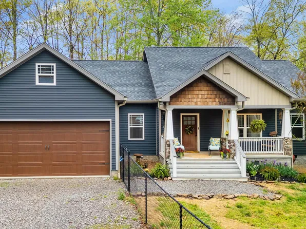 319 Windy Hollow Ln, Soddy Daisy, TN 37379