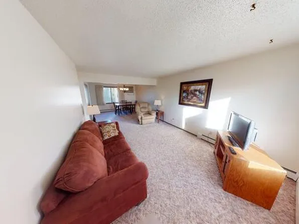 209 N 11th St #4, Bismarck, ND 58501