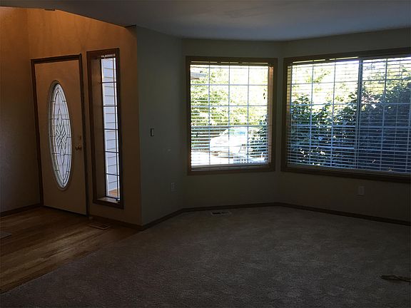 4th image of 11614 16th Ave NW
