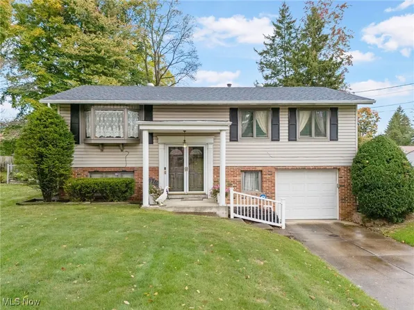 3343 Lullaby Ln, Clinton, OH 44216