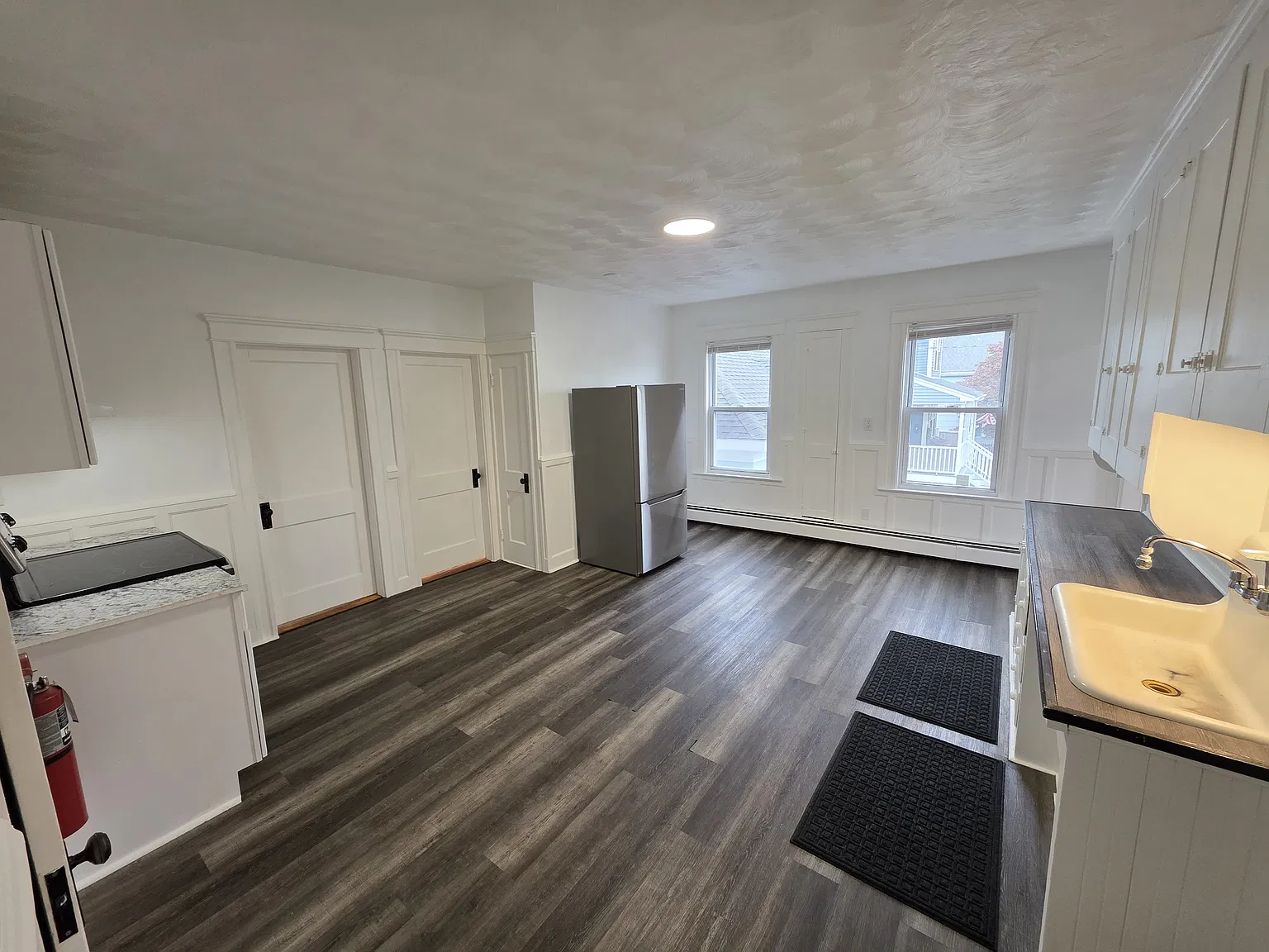  59 Sweet Ave 2ndFlr 2B/1B Spacious Hardwoods FreshPaint PetOK Laundry — Photo 2