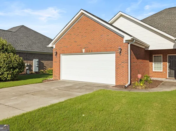 106 Kensington Dr SE, Calhoun, GA 30701