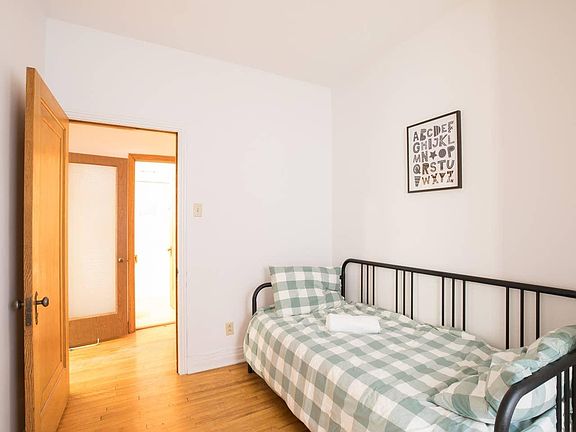 4th image of 4005 Lacombe Montreal