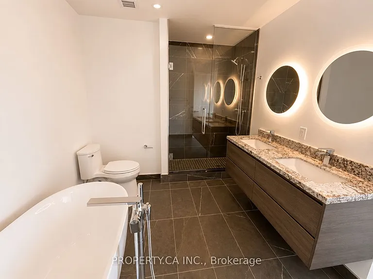 1315 Bay St #2002 — Photo 18