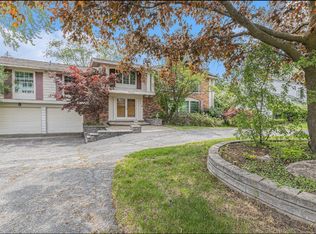 3643 Ridgeland Rd, West Bloomfield, MI 48323