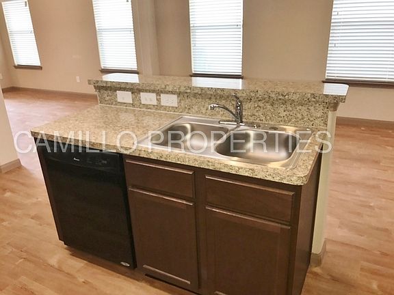 4th image of 5618 Long Arbor Ln