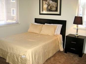 5th image of 224 Thoreau Cir APT A