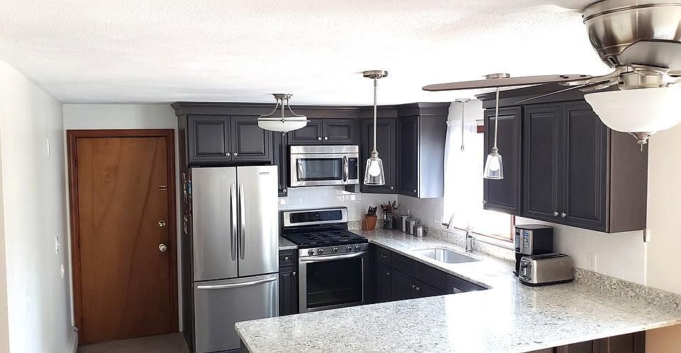 1st image of 184 Safford St #0