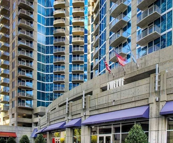 400 W Peachtree St NW #3707 — Photo 2