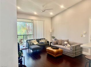1180 Reserve Way APT 302, Naples, FL 34105