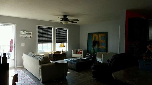 2nd image of 1132 Russell St