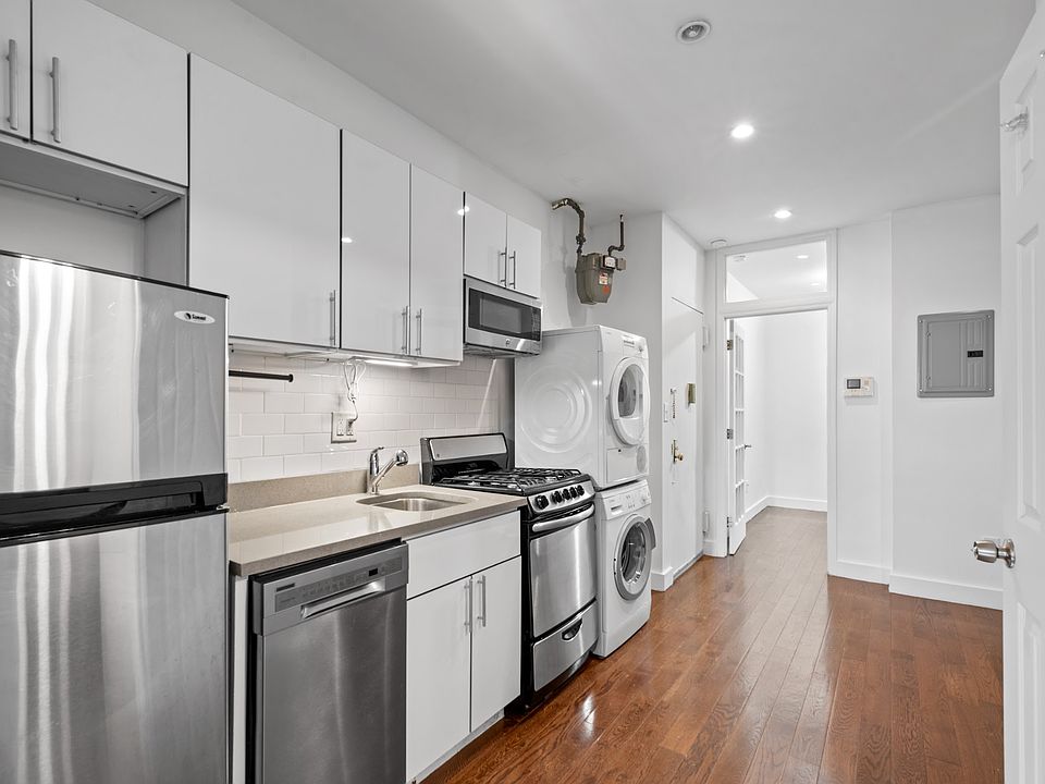 1st image of 104 Forsyth St APT 16