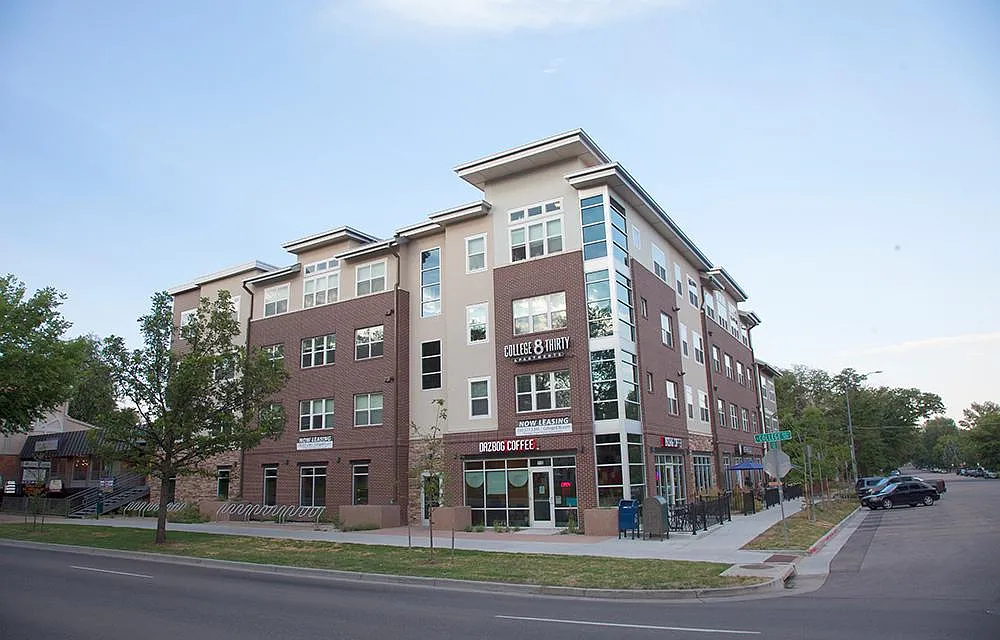 College 830 — Photo 1
