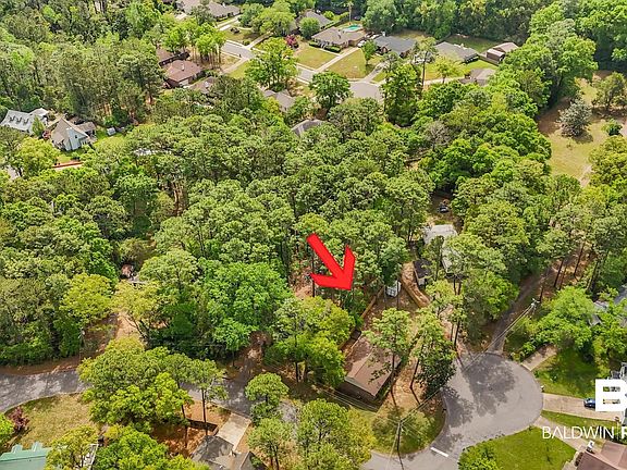 4th image of 101 Buena Vista Cir S