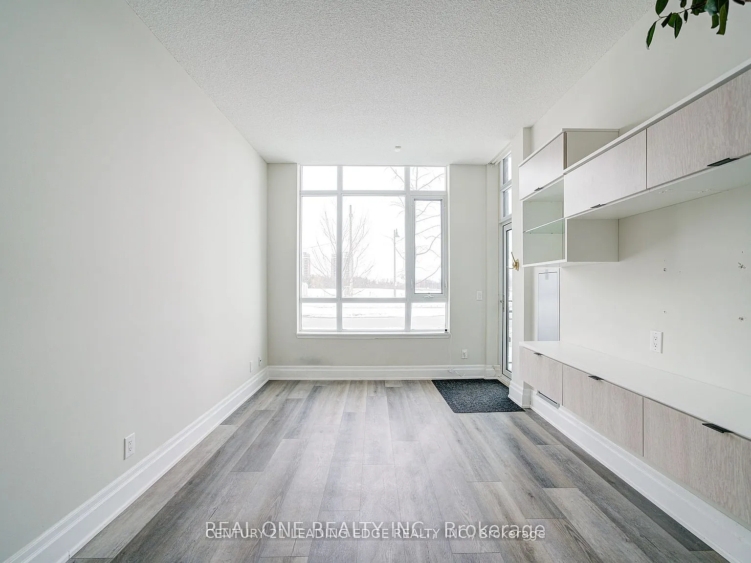 2 bed, $2,350 — Photo 3