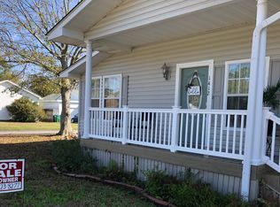 1412 Lafayette Ave, Pascagoula, MS 39567