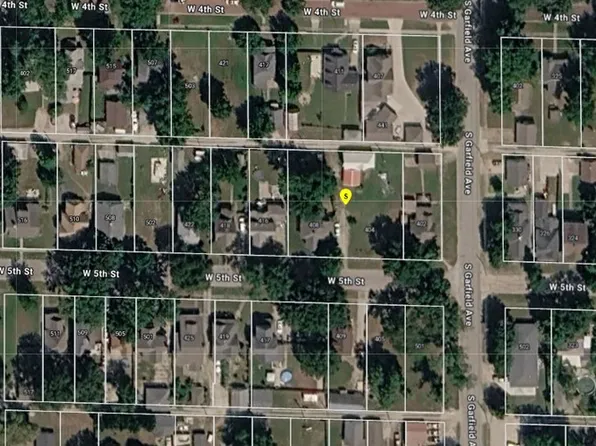 408 W 5th St, Chanute, KS 66720