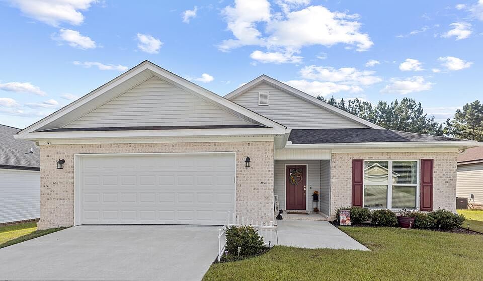 1st image of 121 Sandpiper Ln