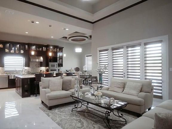 3rd image of 4803 Juno Dr