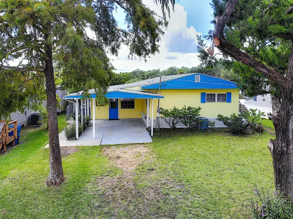 192 Douglas St, Edgewater, FL 32141