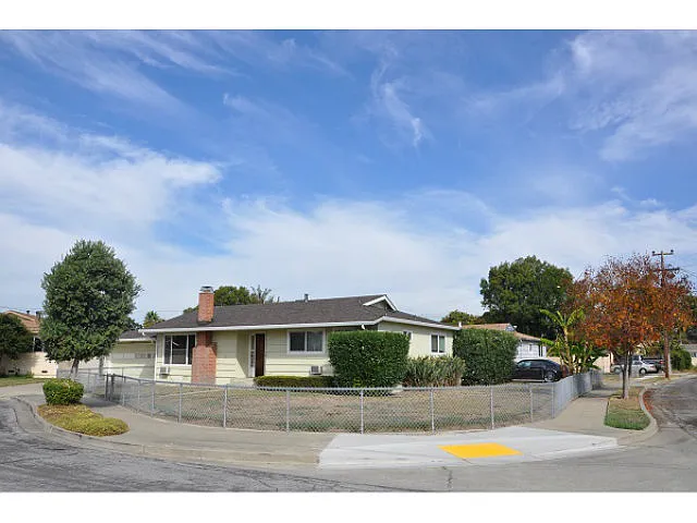 36131 Anvers Pl photo 1