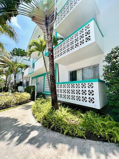 1st image of 350 Collins Ave APT 304