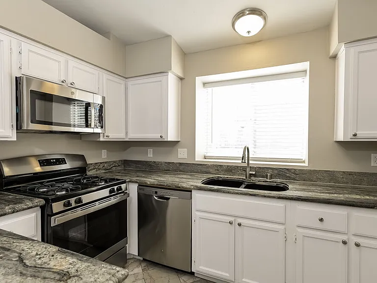 934 Wagon Train Dr — Photo 9