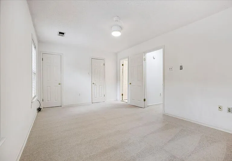 1694 Belvedere Ct — Photo 22