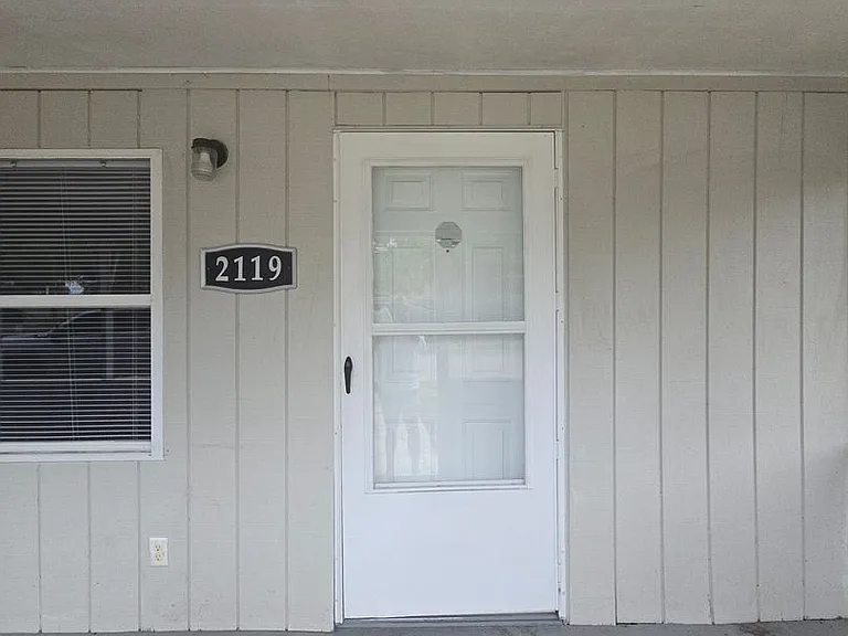 2119 Park Ave — Photo 2