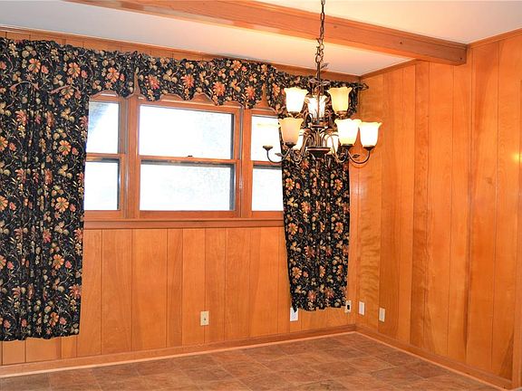 5th image of 1209 E Elm St