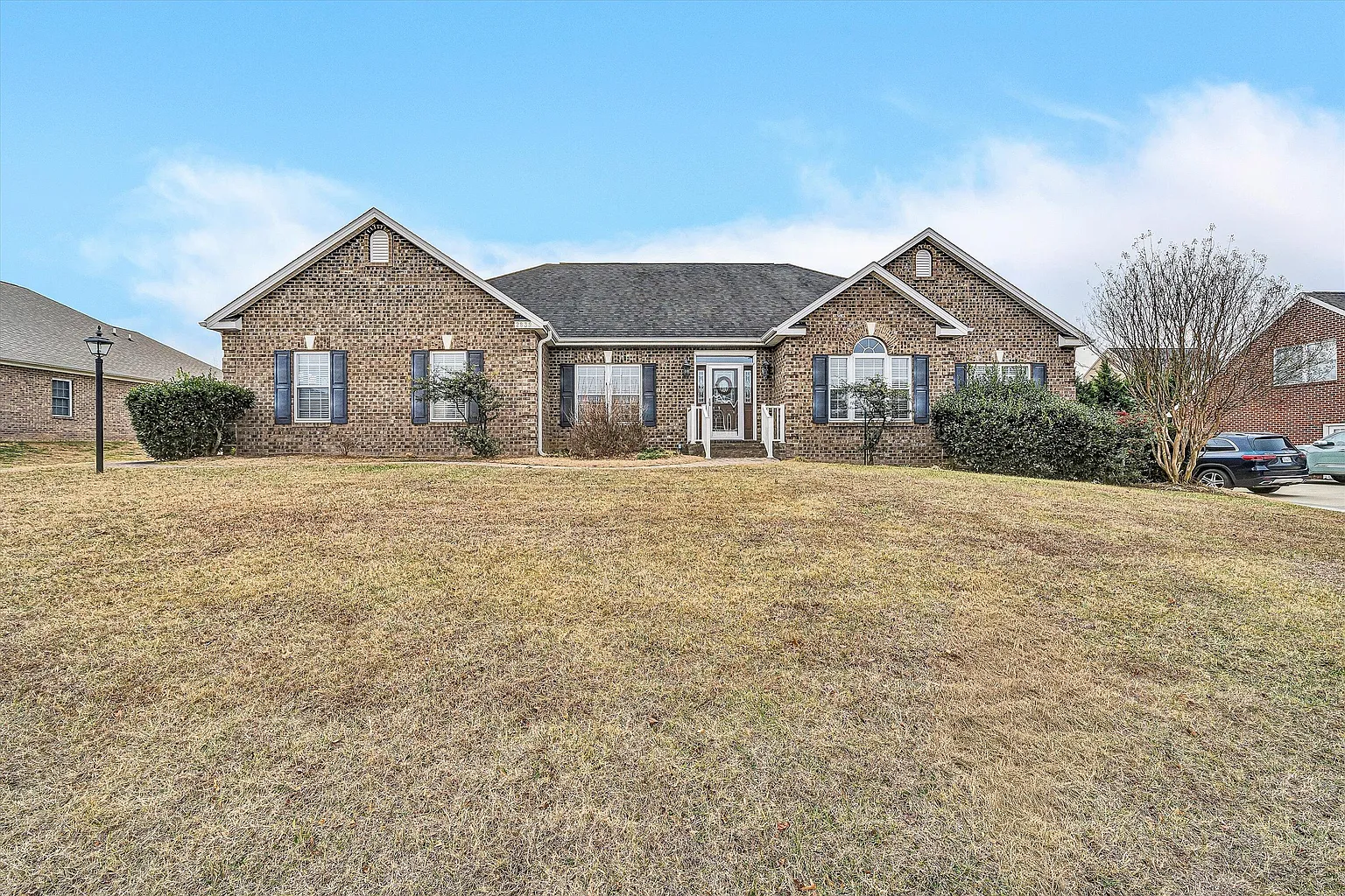 2839 Matthew Dr photo 1