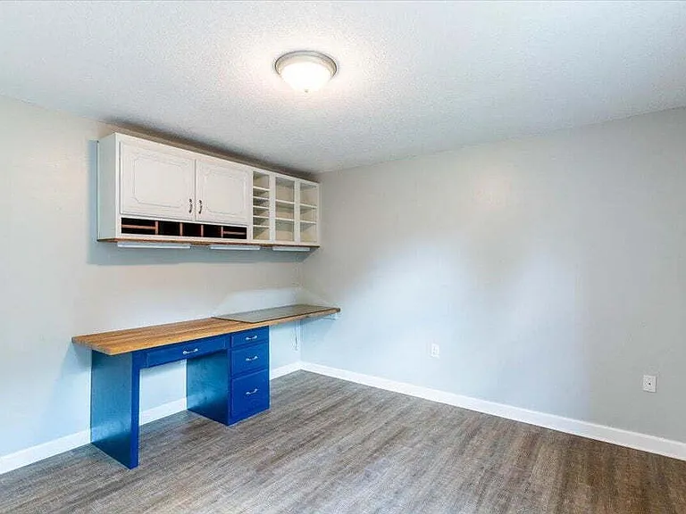 8 Stafford Cir — Photo 20
