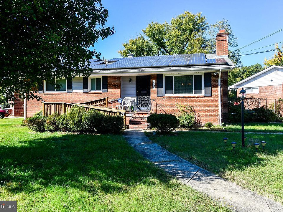 1st image of 2519 Fairhill Dr