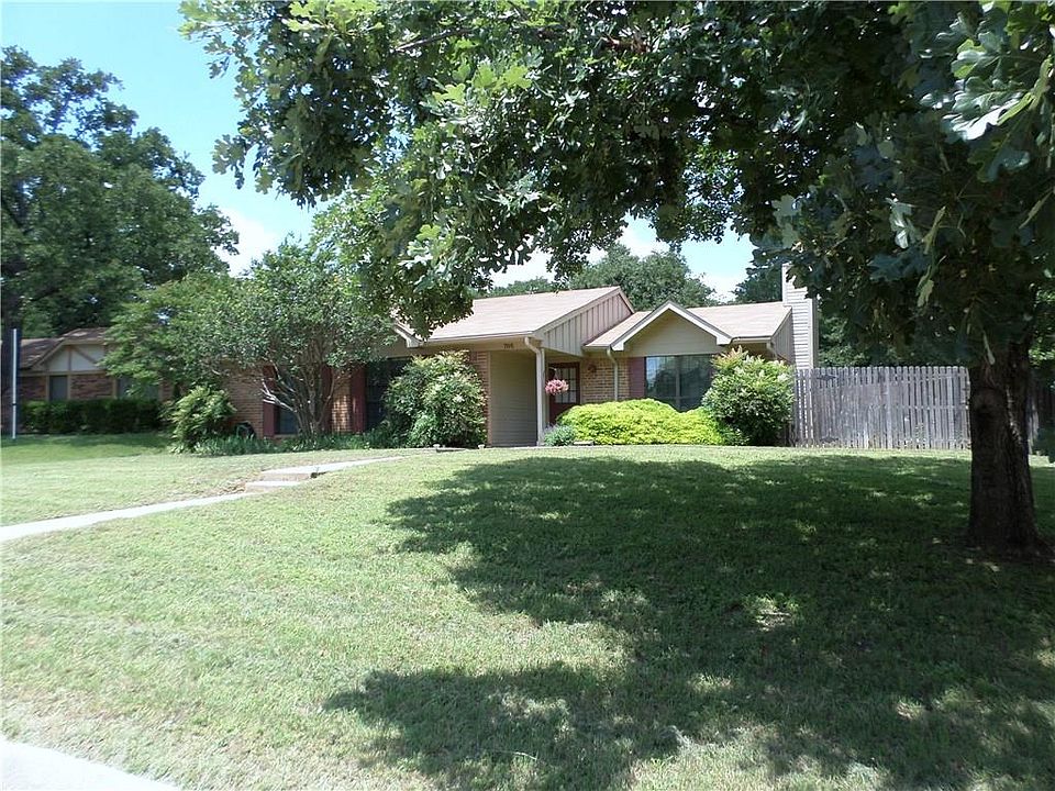 1st image of 705 Thrush Ct