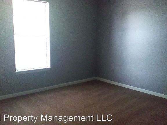 4th image of 164 Park Cir #B