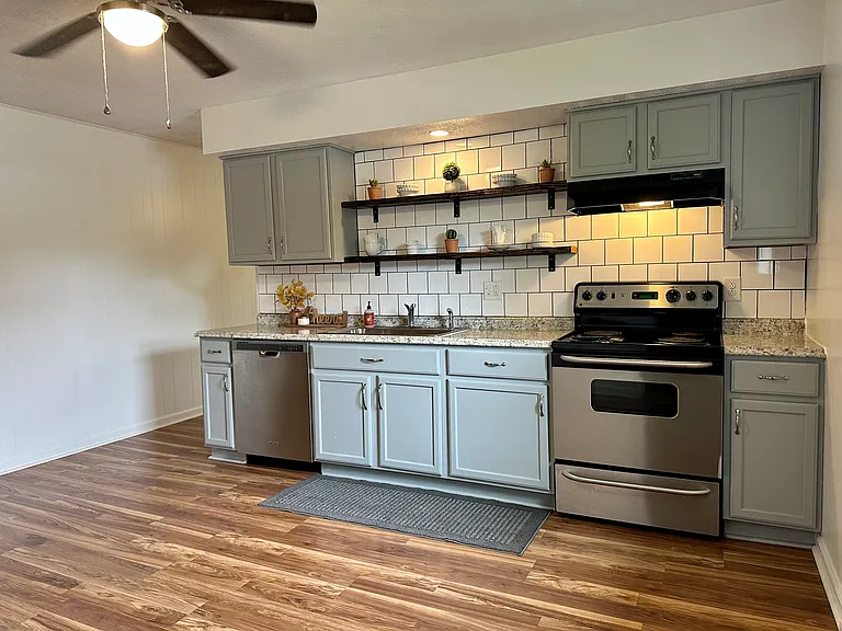 2246 Kirby Rd #3 — Photo 2